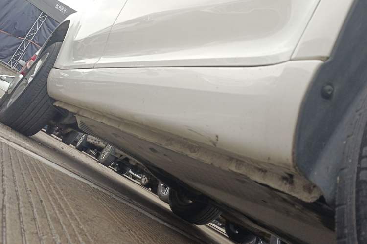Used Skoda Yeti 2017 TSI280 DSG Advanced Edition Right Side Sill