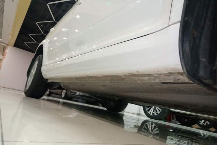 Used Skoda Yeti 2017 TSI280 DSG Advanced Edition Right Side Sill