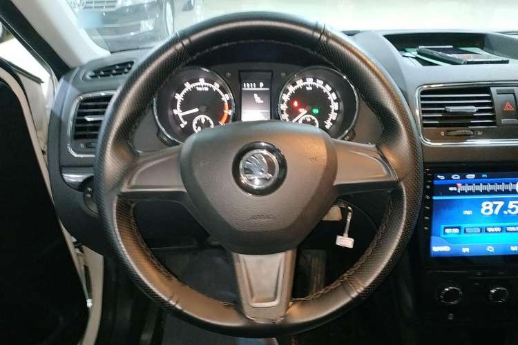Used Skoda Yeti 2017 TSI280 DSG Advanced Edition Steering Wheel