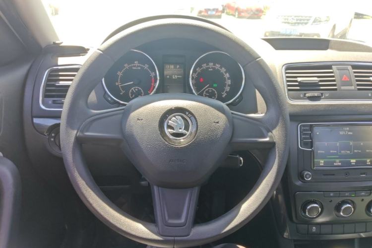 Used Skoda Yeti 2017 TSI280 DSG Advanced Edition Steering Wheel