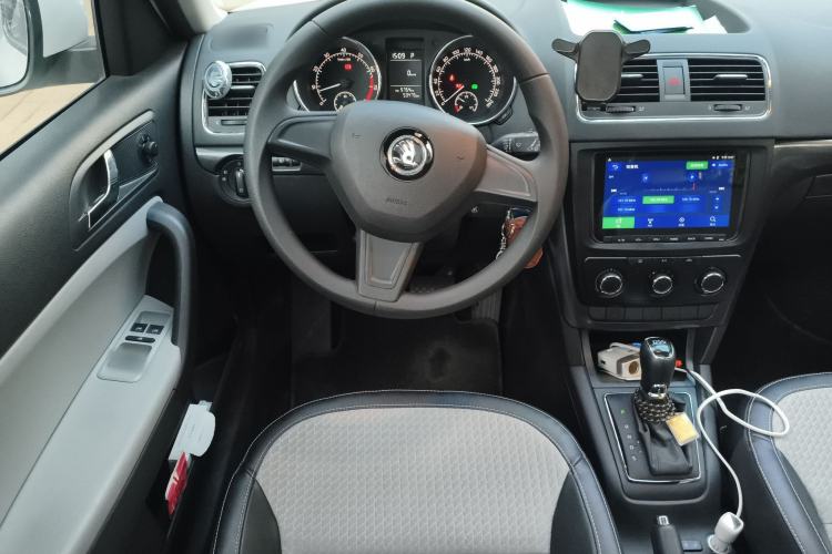 Used Skoda Yeti 2017 TSI280 DSG Advanced Edition Steering Wheel