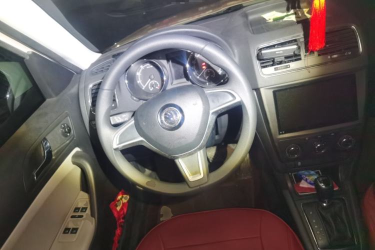 Used Skoda Yeti 2017 TSI280 DSG Advanced Edition Steering Wheel