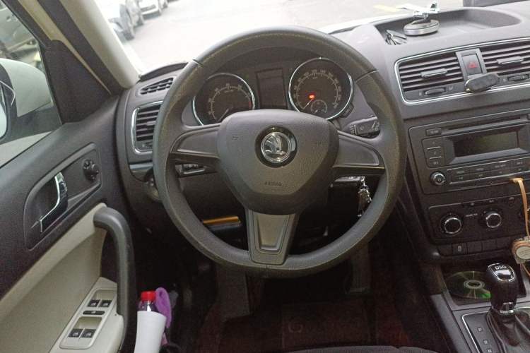 Used Skoda Yeti 2017 TSI280 DSG Advanced Edition Steering Wheel
