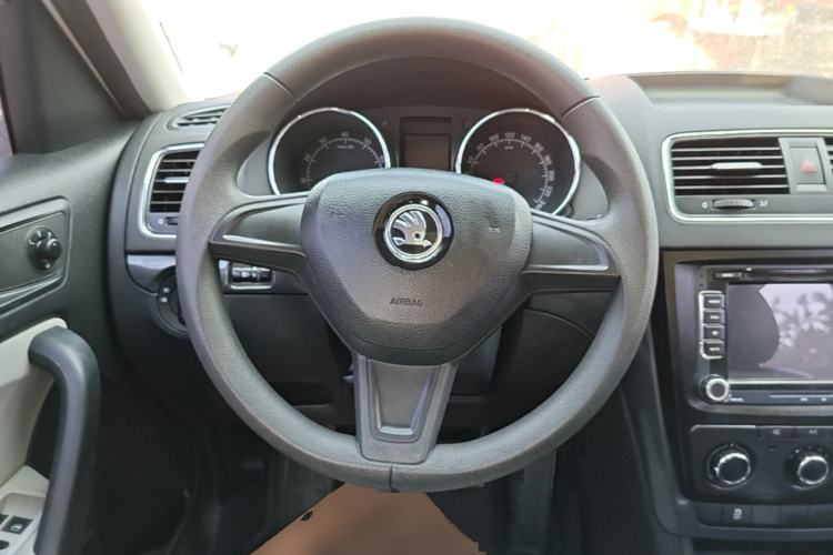 Used Skoda Yeti 2017 TSI280 DSG Advanced Edition Steering Wheel