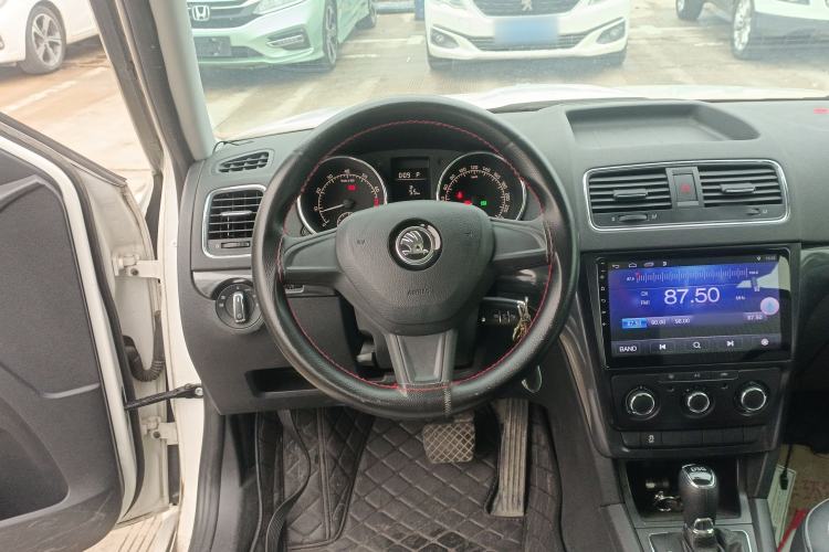 Used Skoda Yeti 2017 TSI280 DSG Advanced Edition Steering Wheel