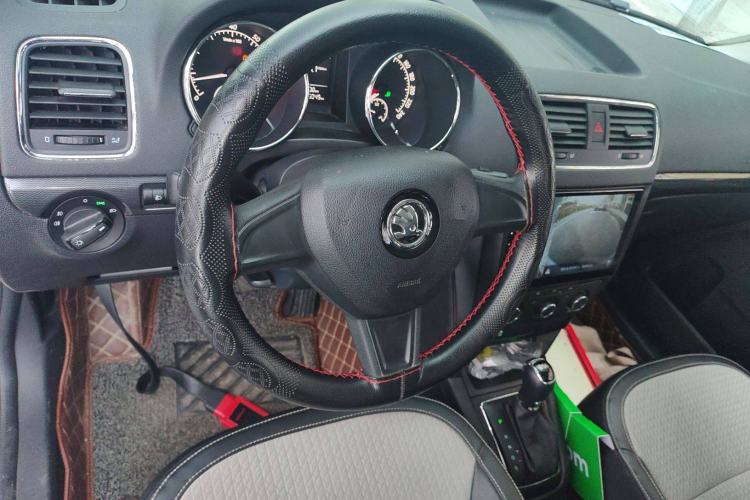 Used Skoda Yeti 2017 TSI280 DSG Advanced Edition Steering Wheel