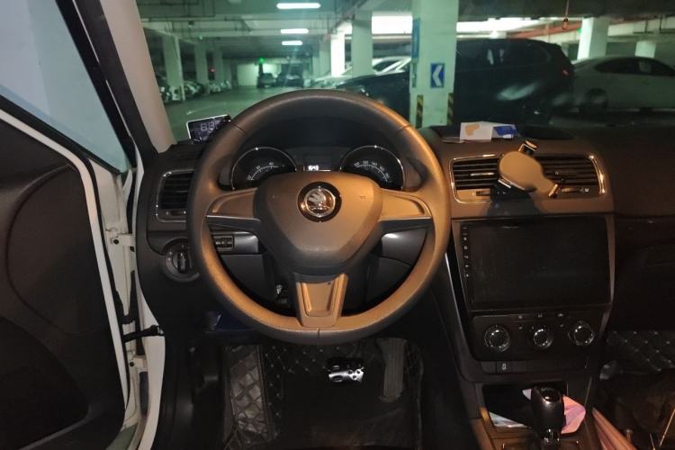 Used Skoda Yeti 2017 TSI280 DSG Advanced Edition Steering Wheel