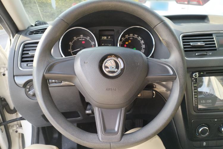 Used Skoda Yeti 2017 TSI280 DSG Advanced Edition Steering Wheel