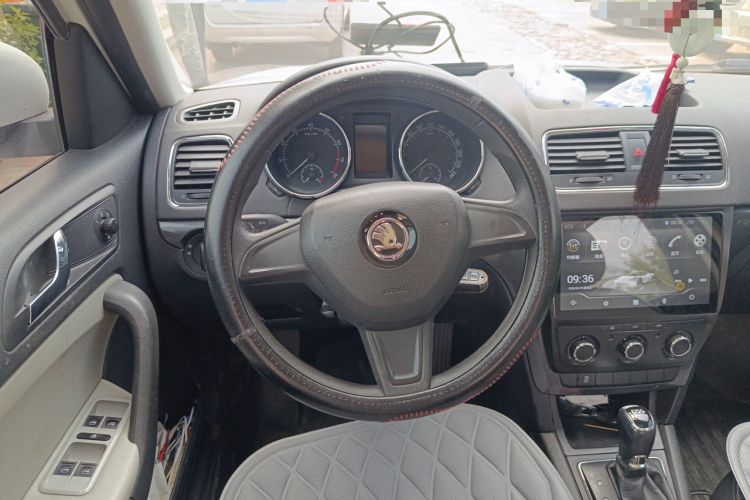 Used Skoda Yeti 2017 TSI280 DSG Advanced Edition Steering Wheel