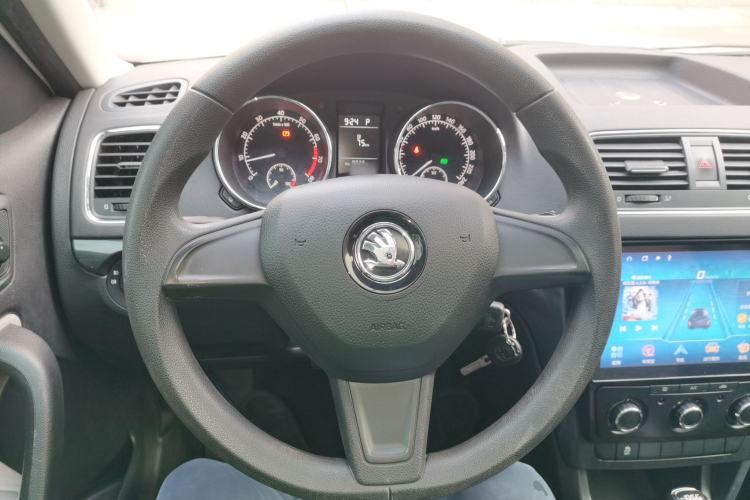 Used Skoda Yeti 2017 TSI280 DSG Advanced Edition Steering Wheel