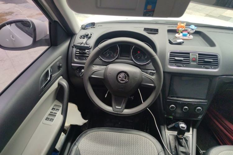 Used Skoda Yeti 2017 TSI280 DSG Advanced Edition Steering Wheel
