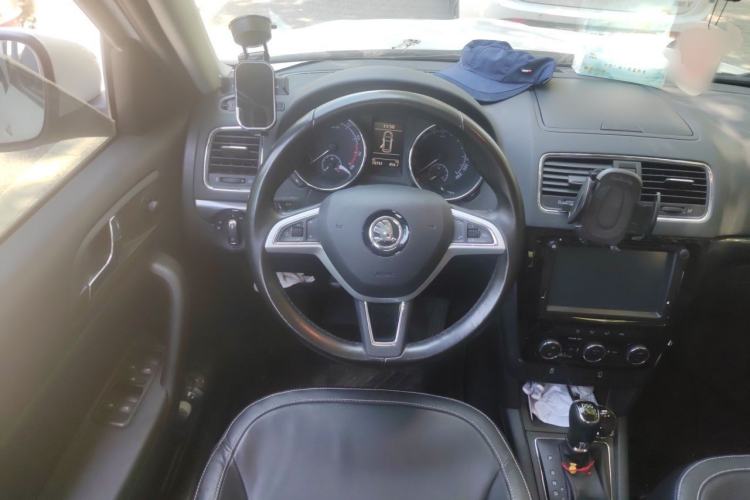Used Skoda Yeti 2017 TSI280 DSG Innovation Edition Steering Wheel