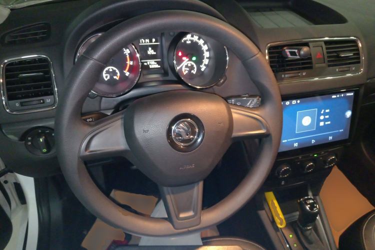 Used Skoda Yeti 2017 TSI280 DSG Advanced Edition Steering Wheel
