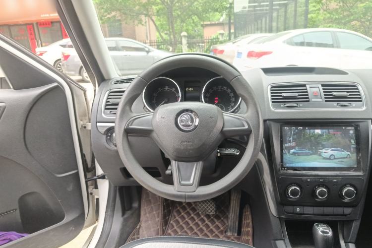Used Skoda Yeti 2017 TSI280 DSG Advanced Edition Steering Wheel