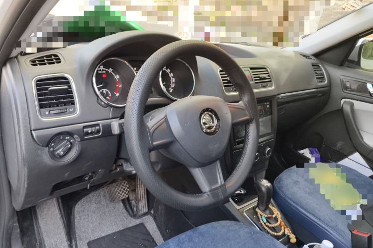 Used Skoda Yeti 2017 TSI280 DSG Advanced Edition Steering Wheel