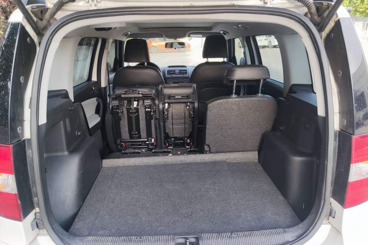 Used Skoda Yeti 2017 TSI280 DSG Car Enjoy Brothers Edition Trunk
