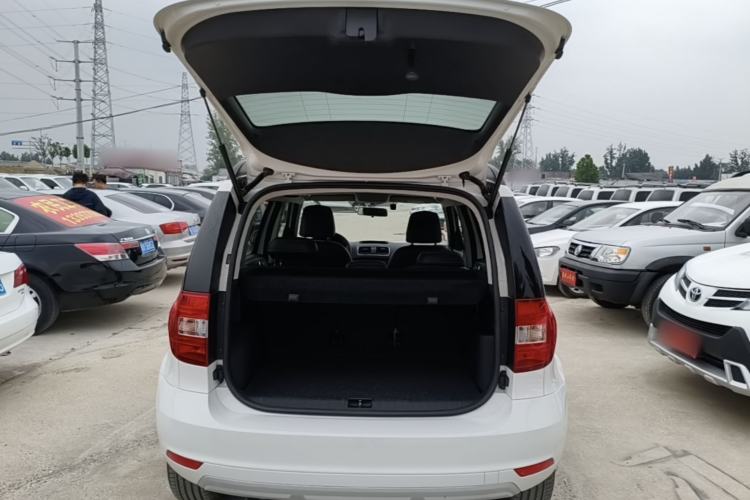 Used Skoda Yeti 2017 TSI280 DSG Advanced Edition Trunk