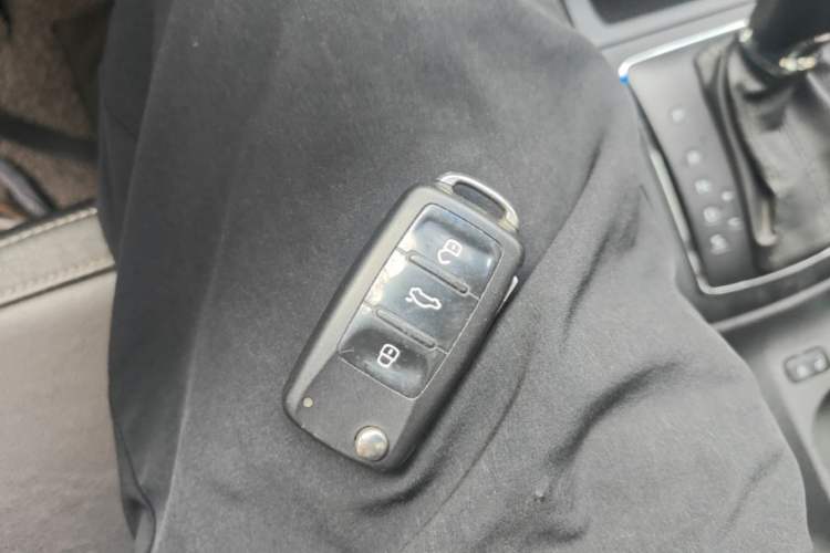 Used Skoda Yeti 2017 TSI280 DSG Car Enjoy Brothers Edition Vehicle Key