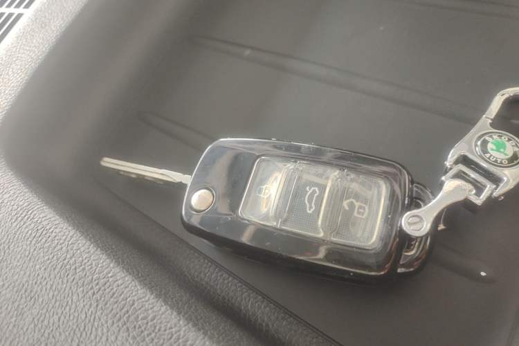 Used Skoda Yeti 2017 TSI280 DSG Advanced Edition Vehicle Key