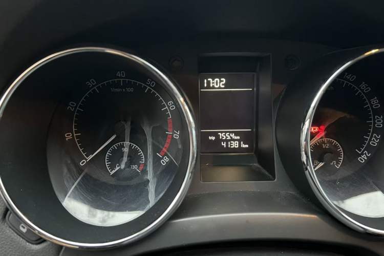 Used Skoda Yeti 2017 TSI280 DSG Advanced Edition Interior 1