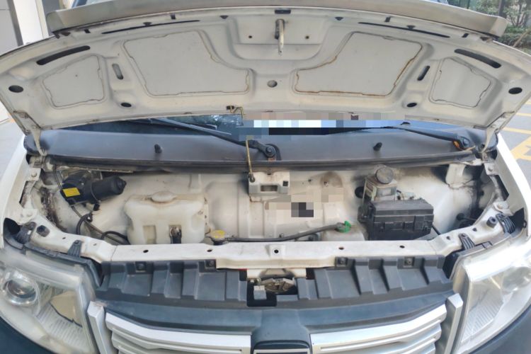 Used Skywell D07 Entrepreneur 2020 All-Electric Van Logistics Vehicle Standard Version with 41.21 kWh Lithium Iron Phosphate Battery Engine Bay