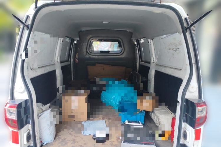 Used Skywell D07 Entrepreneur 2020 All-Electric Van Logistics Vehicle Standard Version with 41.21 kWh Lithium Iron Phosphate Battery Trunk