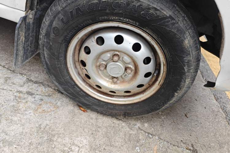 Used Skywell D07 Entrepreneur 2018 Entrepreneur Standard Edition Right Front Wheel Hub