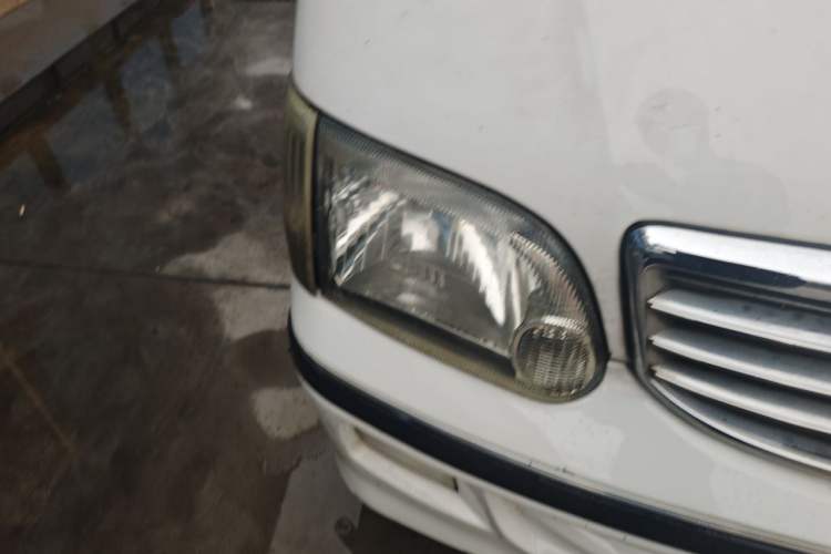 Used Skywell D10 2017 Sea Lion Pure Electric Van Right Front Headlight