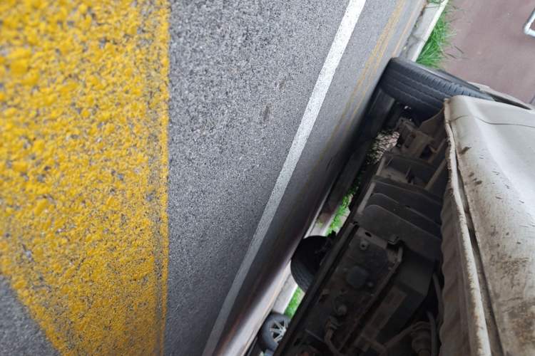 Used Skywell D10  Chassis Front Right