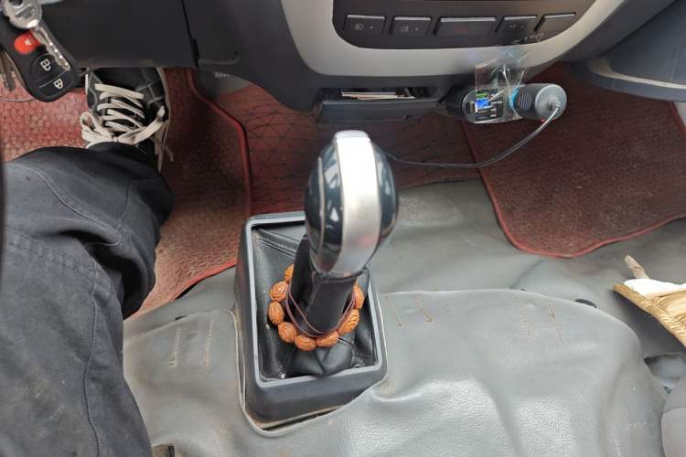 Used Skywell D10  Gear Lever