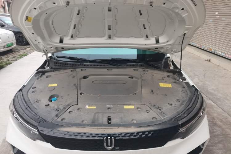 Used Skyworth 2021 520 Travel Edition Engine Bay