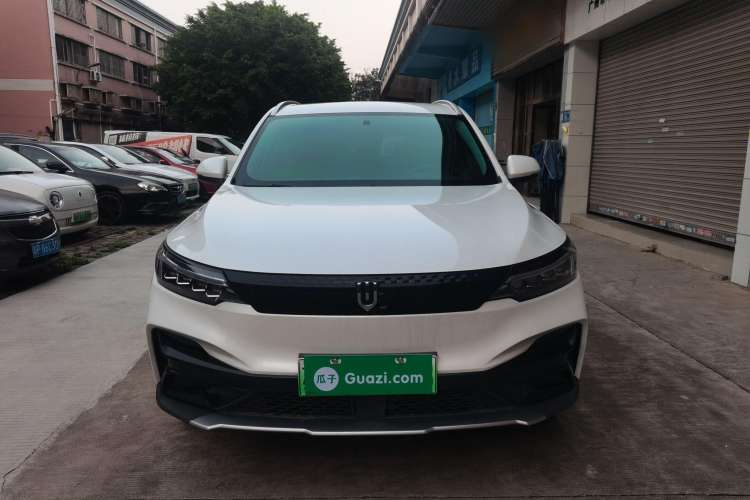 Used Skyworth 2021 520 Travel Edition Front