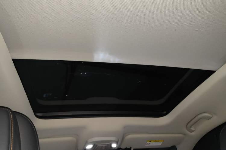 Used Skyworth 2021 520 Smart Edition Headliner