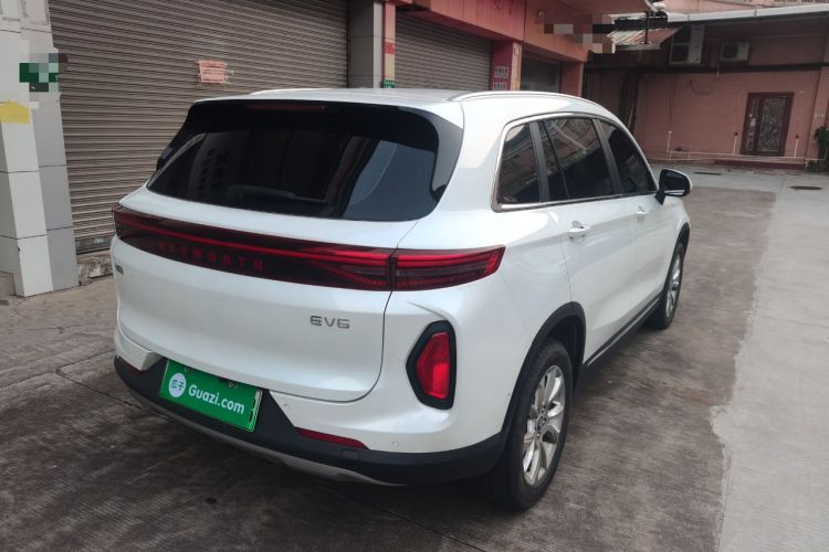 Used Skyworth 2021 520 Travel Edition Rear Right 45 Deg
