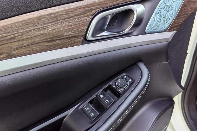 Used Skyworth 2022 410 Travel Edition Interior 10