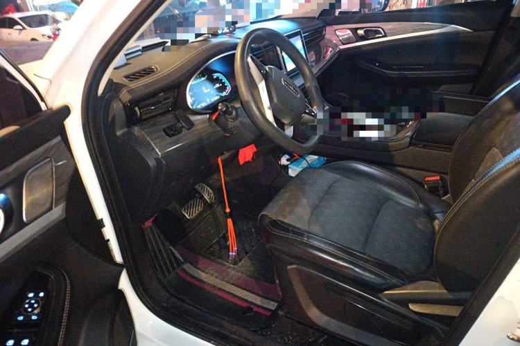 Used Skyworth ET5 2020 Mingxin Health Edition 410 km Driver Seat