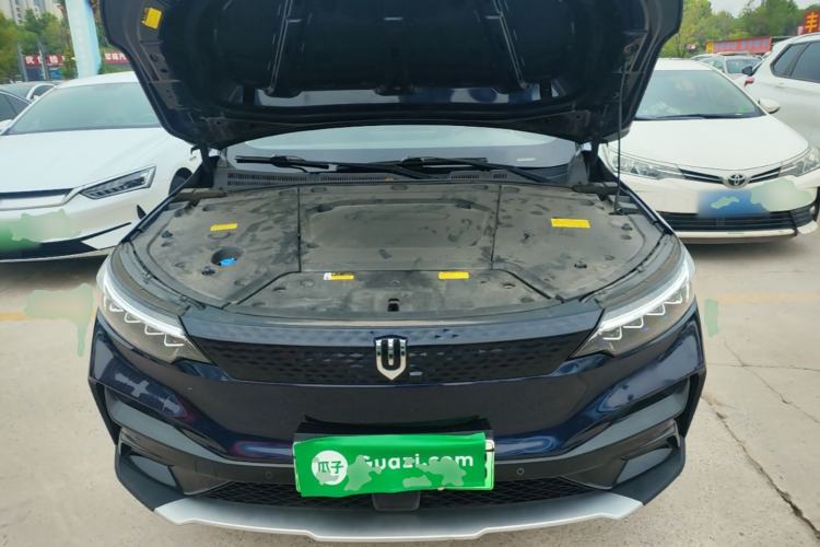 Used Skyworth ET5 2020 PureMind Smart Edition 520 km Engine Bay