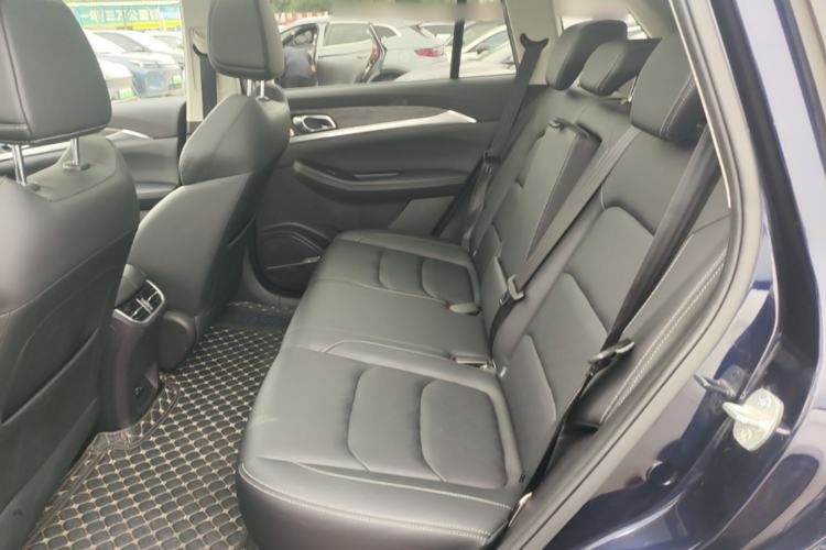 Used Skyworth ET5 2020 PureMind Smart Edition 520 km Left Rear Seat
