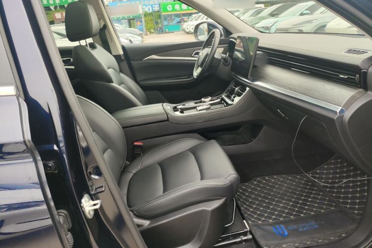 Used Skyworth ET5 2020 PureMind Smart Edition 520 km Right Front Seat