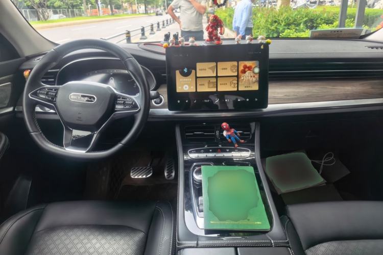 Used Skyworth ET5 2020 Smart & Integrated Version 520 km Center Console