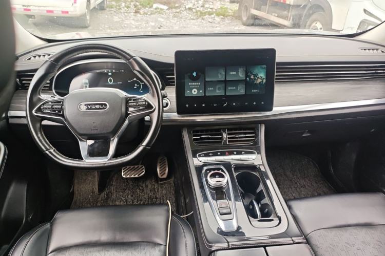 Used Skyworth ET5 2020 PureMind Smart Edition 520 km Center Console