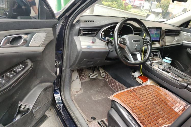 Used Skyworth ET5 2020 PureMind Smart Edition 520 km Driver Seat