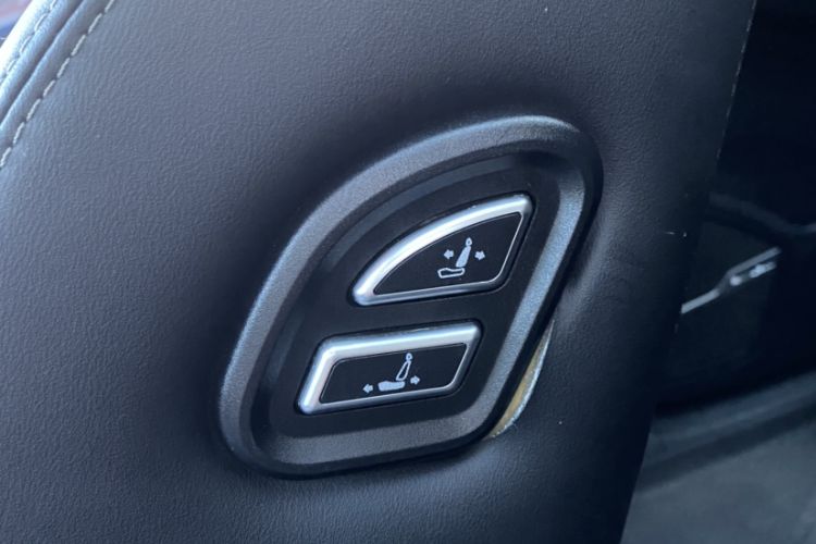Used Skyworth ET5 2020 Smart & Integrated Version 520 km Interior 10