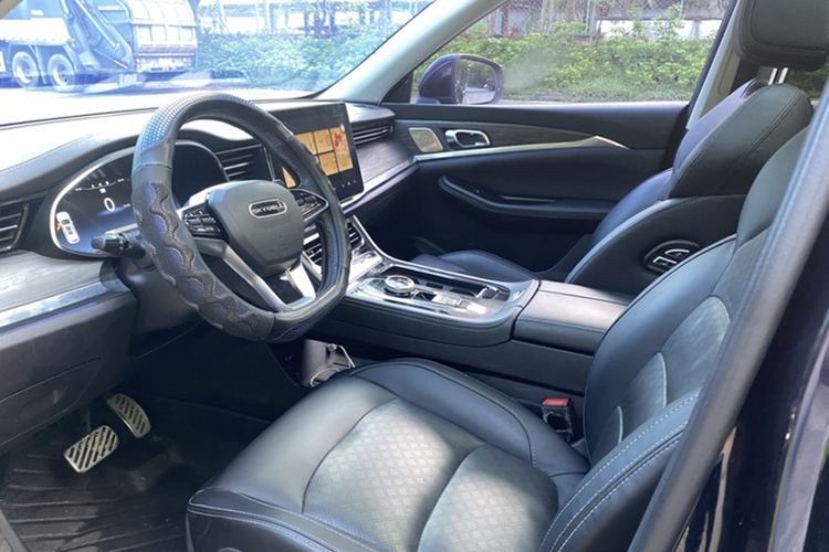 Used Skyworth ET5 2020 Smart & Integrated Version 520 km Interior 2