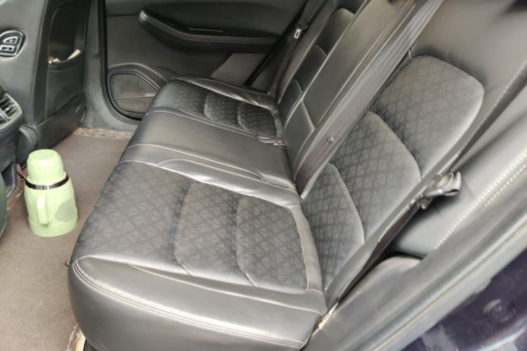 Used Skyworth ET5 2020 PureMind Smart Edition 520 km Left Rear Seat