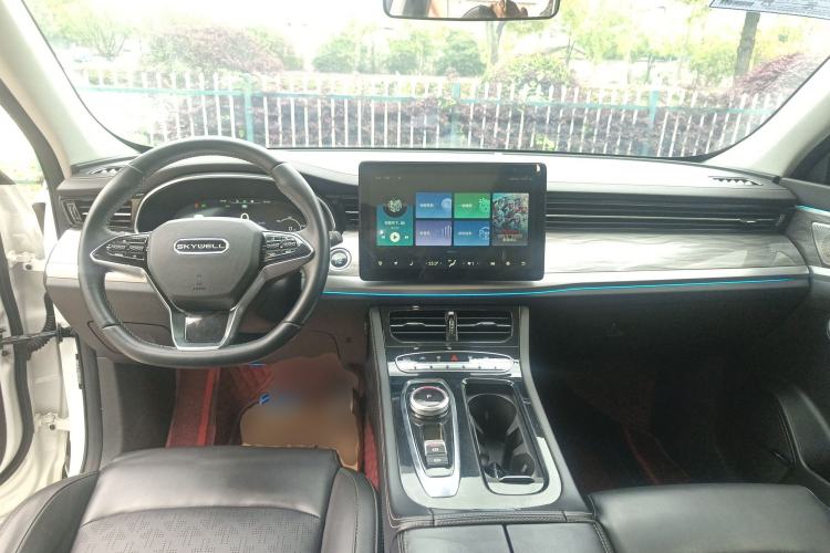 Used Skyworth ET5 2020 Smart & Integrated Version 520 km Center Console