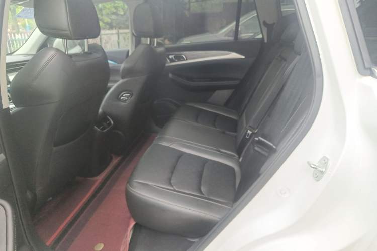 Used Skyworth ET5 2020 Smart & Integrated Version 520 km Left Rear Seat