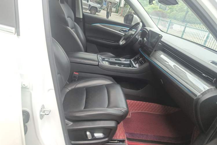 Used Skyworth ET5 2020 Smart & Integrated Version 520 km Right Front Seat