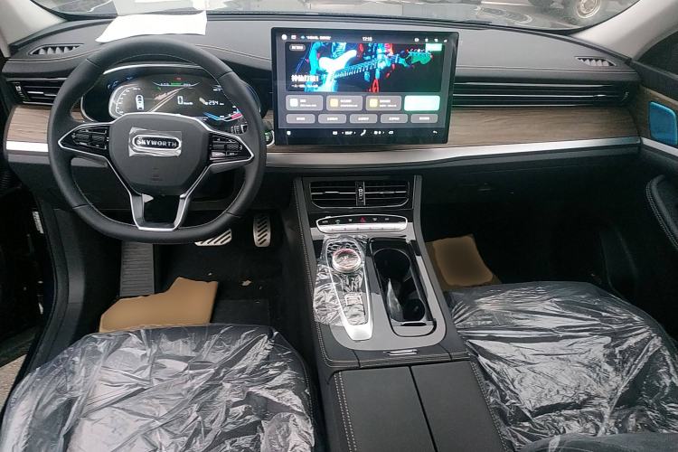 Used Skyworth EV6 2024 520 Glory Edition Center Console