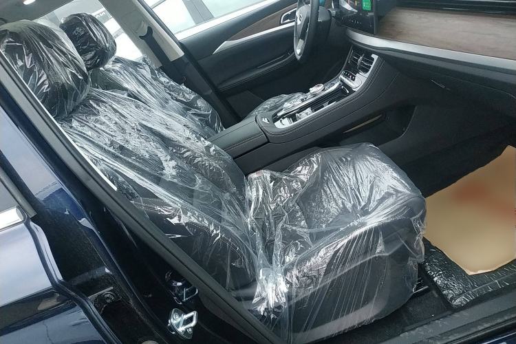 Used Skyworth EV6 2024 520 Glory Edition Right Front Seat